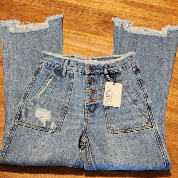 🆕 NWT Evidnt Saint-Denis Flare Jeans 26 - Picture 2 of 7